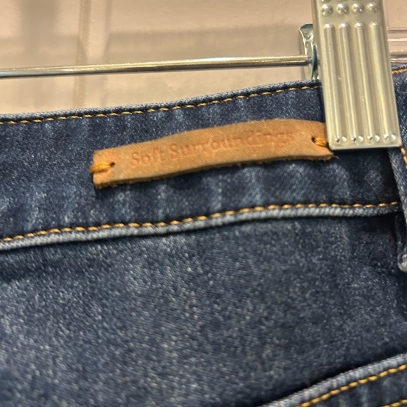 Soft Surroundings distressed dark wash capris - Picture 5 of 6